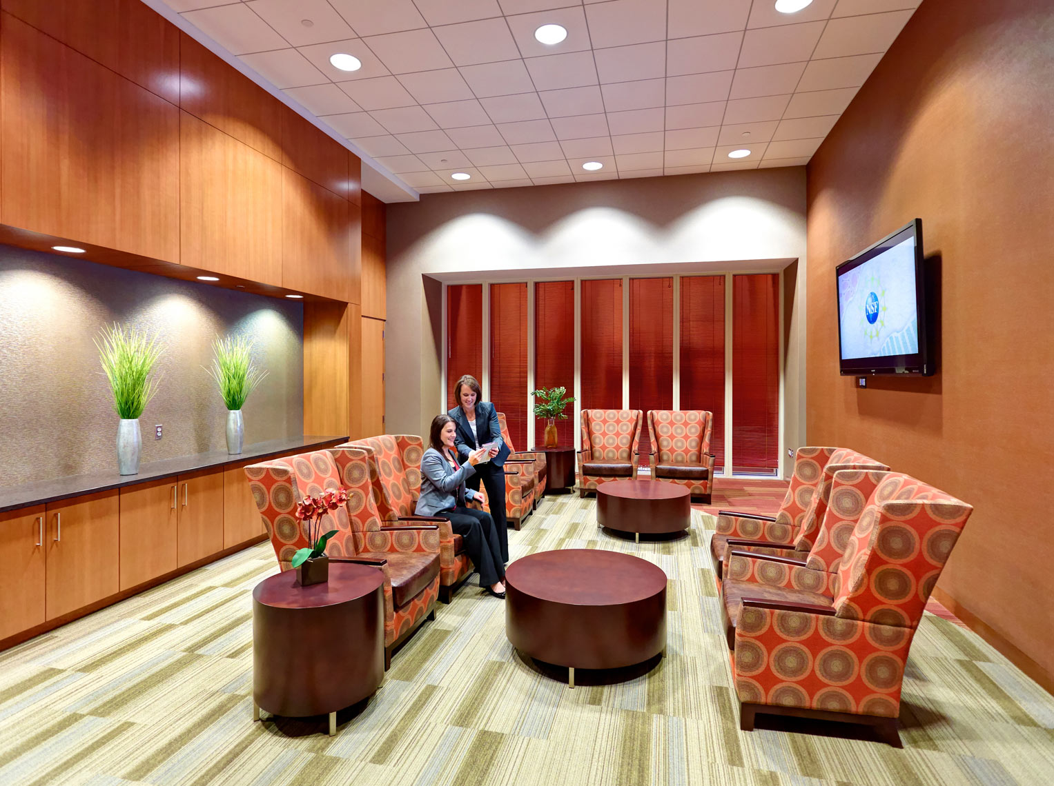  BWBR Archiects/women/seating room/architectural photo