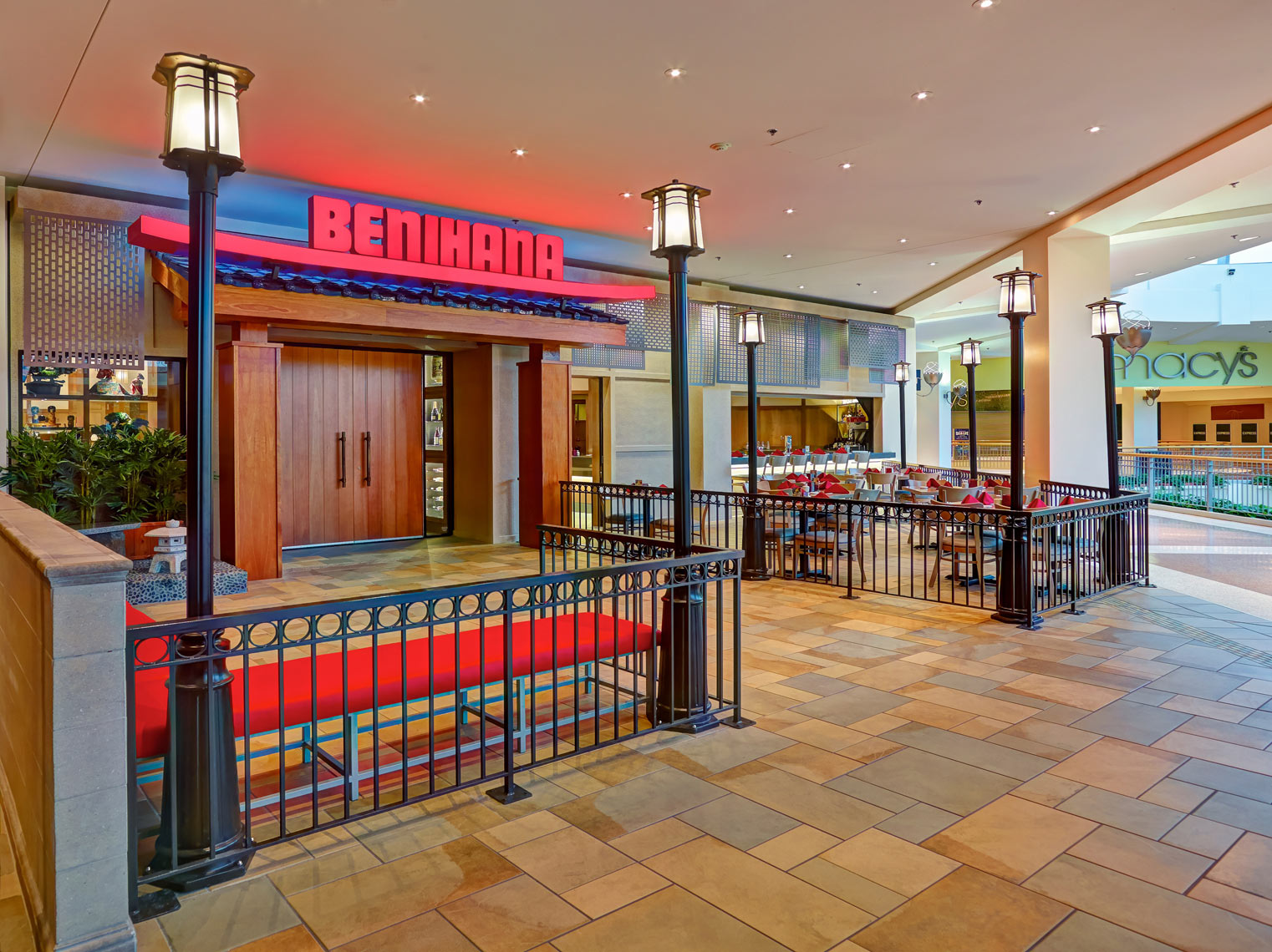Benihana Restauraunt front/inside MOA/tile floor/architectural photo