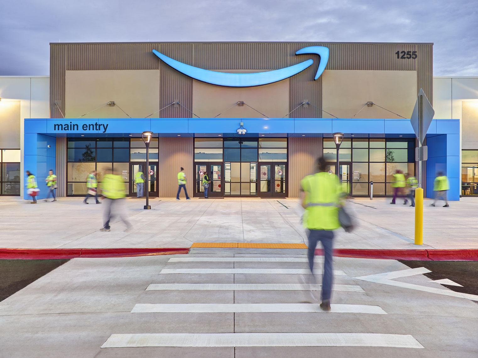 Amazon/Ryan/exterior architectural photograph 