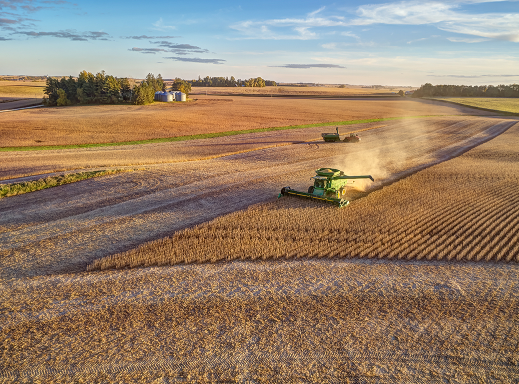 AdvSix/Clutch/drone/Agriculture/farm/equipment/agricultural photography/insideoutstudios