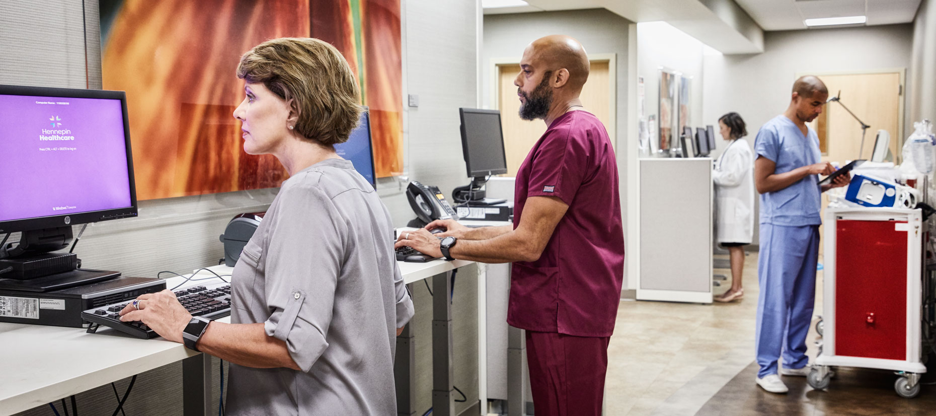 HID Healthcare/healthcare workers/monitors/hospital/medical photography