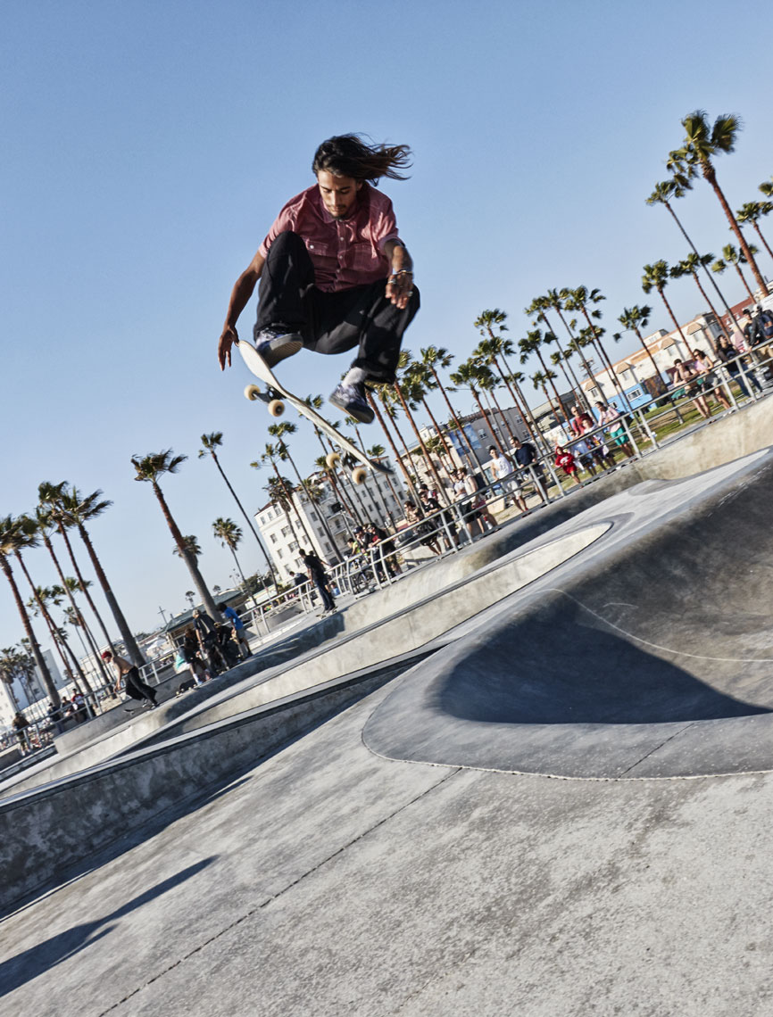 Skateboarder/jumping high//locaton photography
