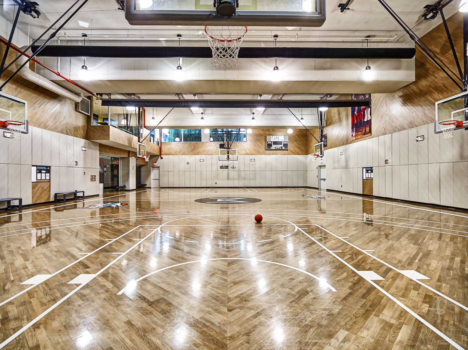 LifeTime basketball court/architectural photography