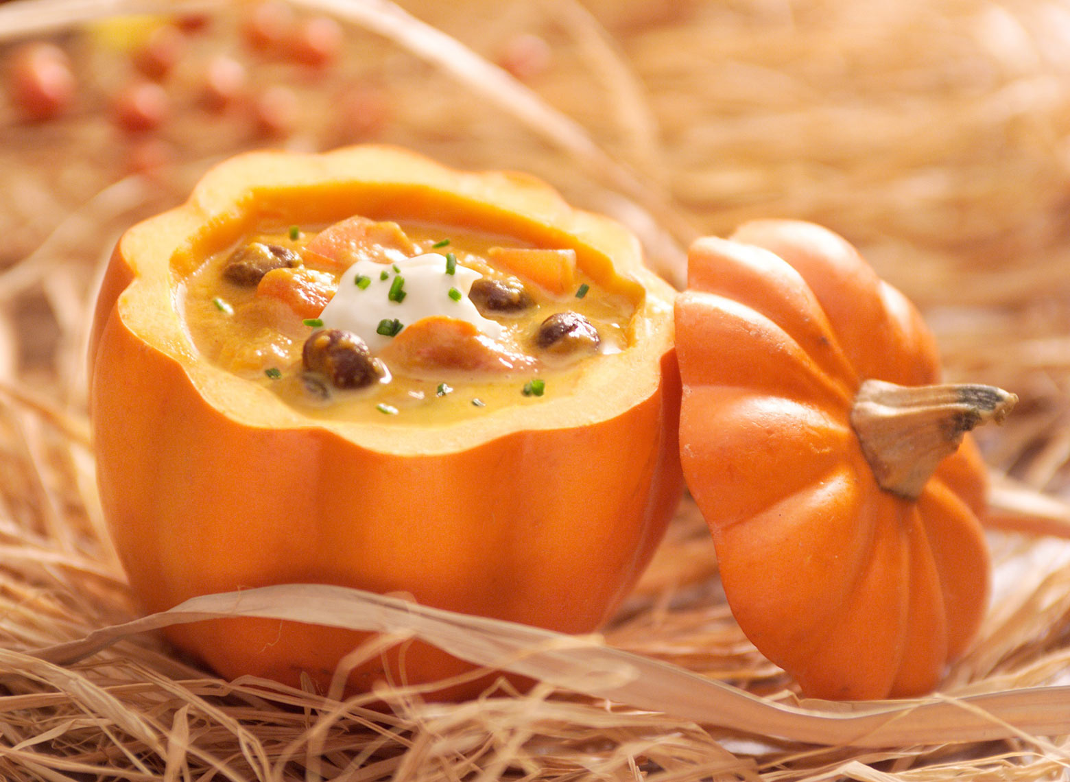 Pumpkin soup/top off/straw/food photography