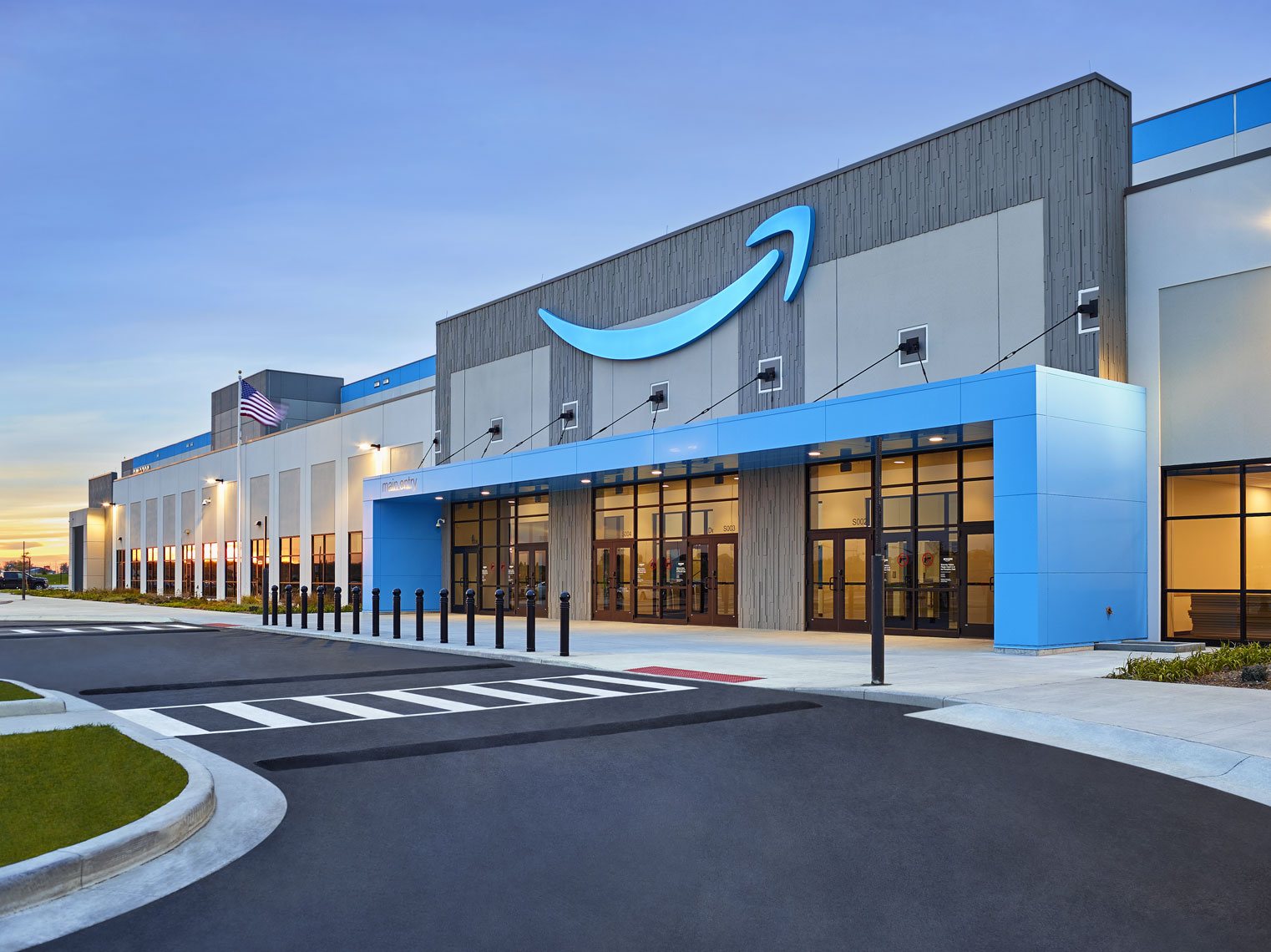 Amazon/exterior/blue/Ryan/Bond/architectural photography
