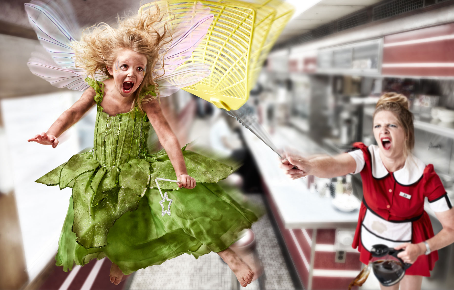 Tinkerbell/waitress/flyswater/dinning car/lifestyle photo/InsideOut Studios      