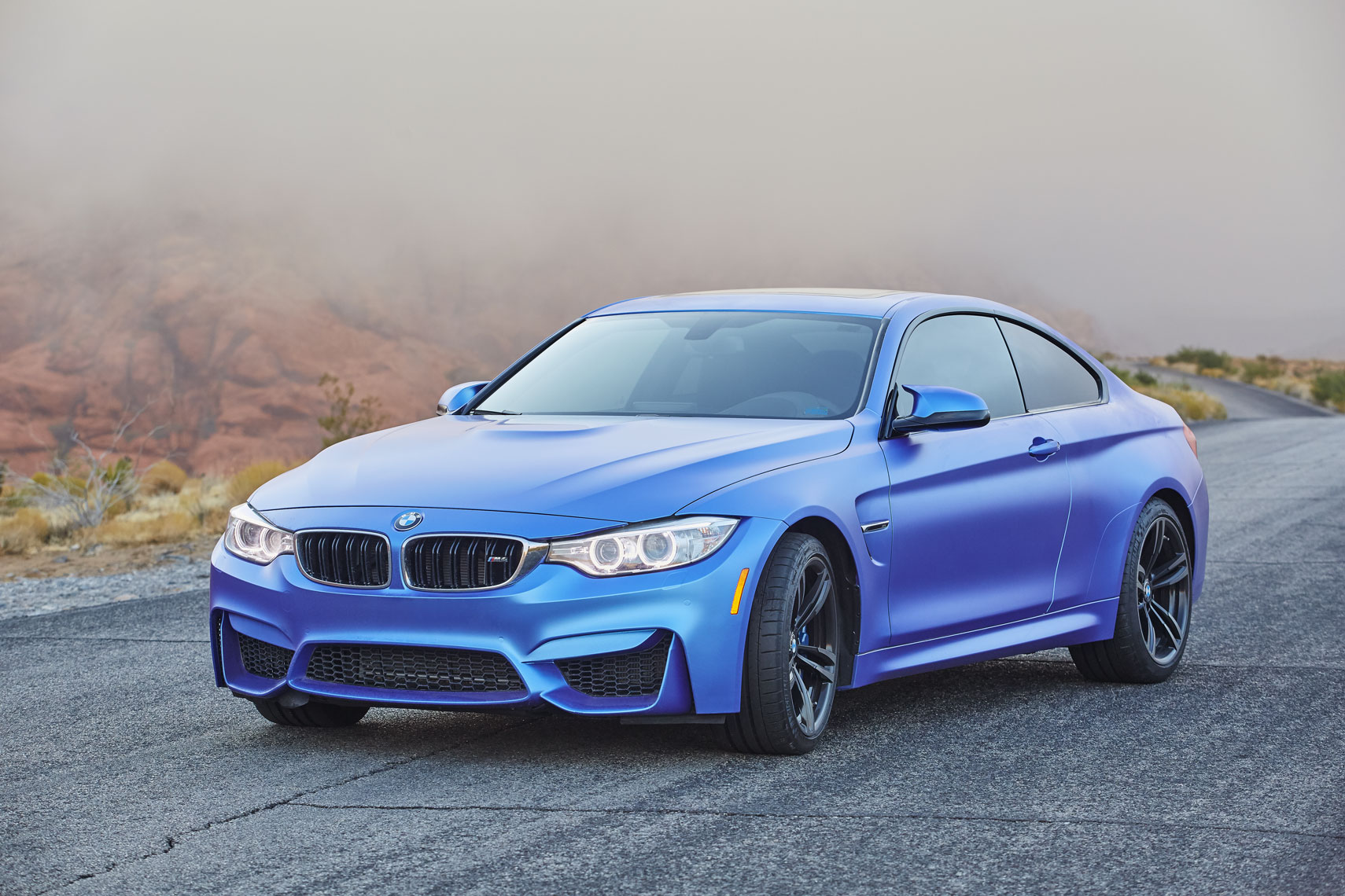 Blue  BMW/3M Car wrap/Foggy desert road/Location photography
