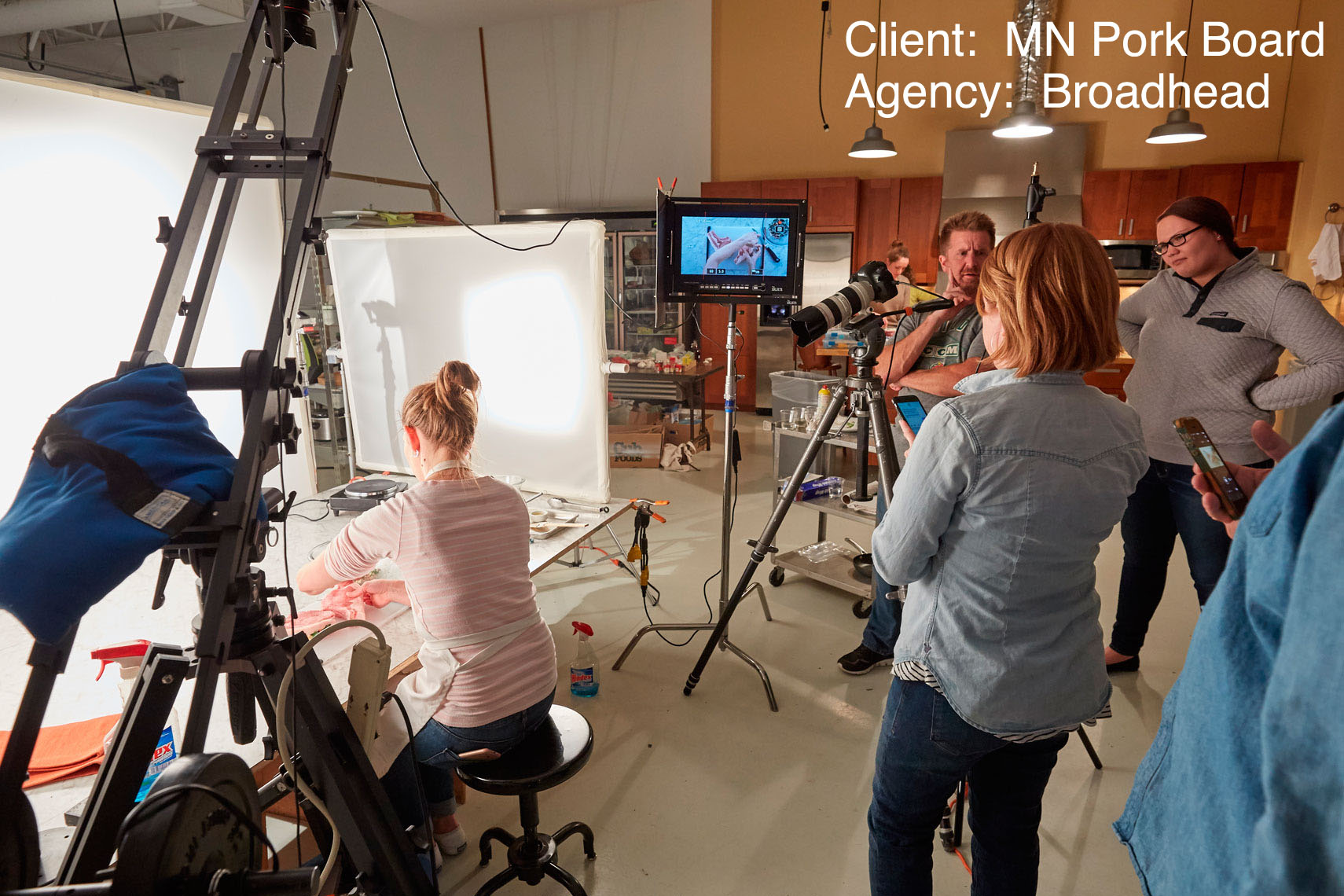 Behind the scenes of food video/food stylist