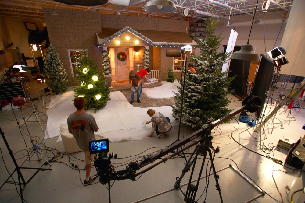 Christmas House/bts/studio set photography